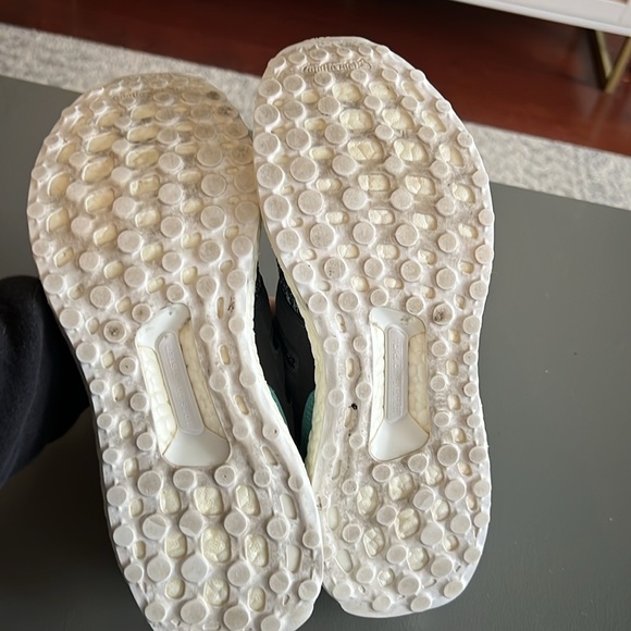 Adidas x Parley Ultraboost - Picture 6 of 6